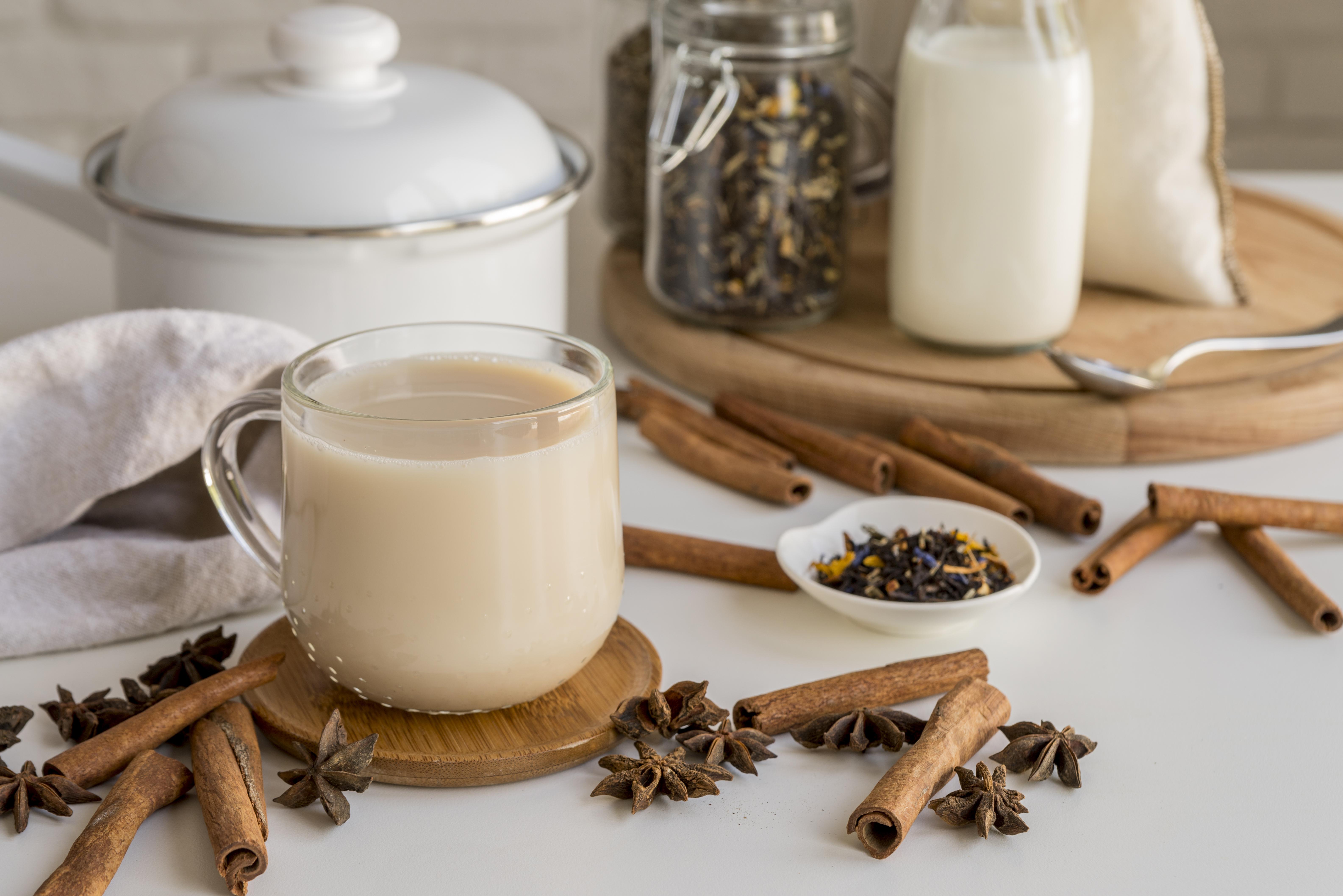 tea-with-milk-cinnamon